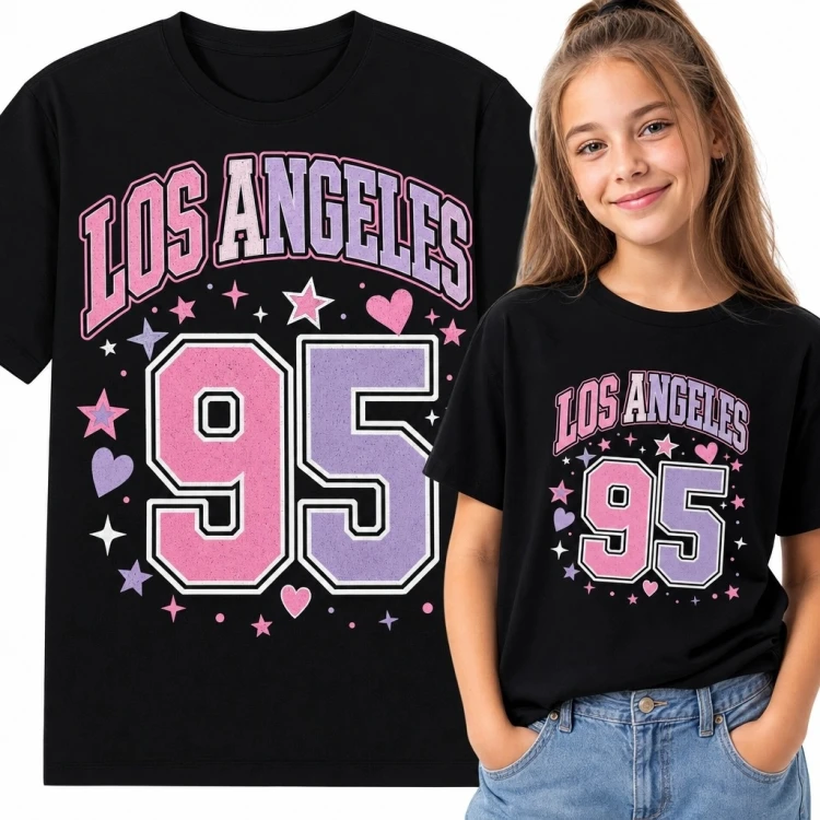 Koszulka dziewczęca z miejskim nadrukiem „Los Angeles 95” - sportowy styl collegiate
