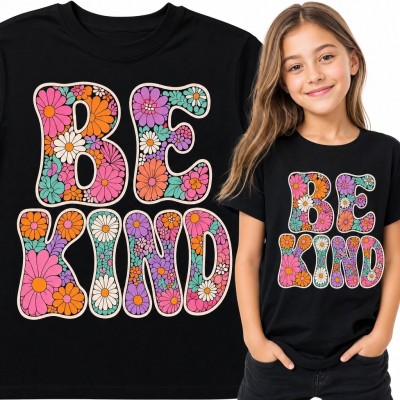 Koszulka dziewczęca z kwiatowym napisem „Be Kind” - kolorowy wzór retro