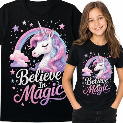 Koszulka dziewczęca z jednorożcem „Believe In Magic” - pastelowa magia