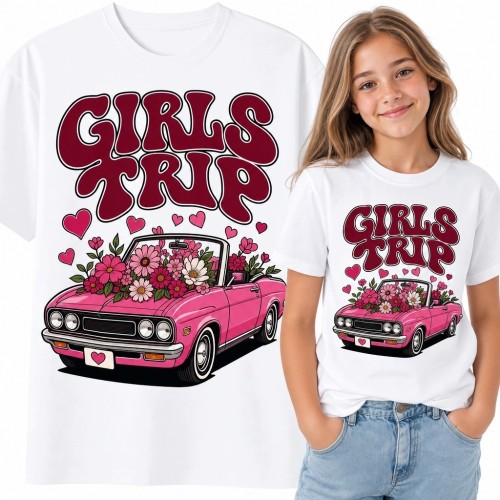 Koszulka dziewczęca z napisem „Girls Trip” i różowym kabrioletem - wzór retro
