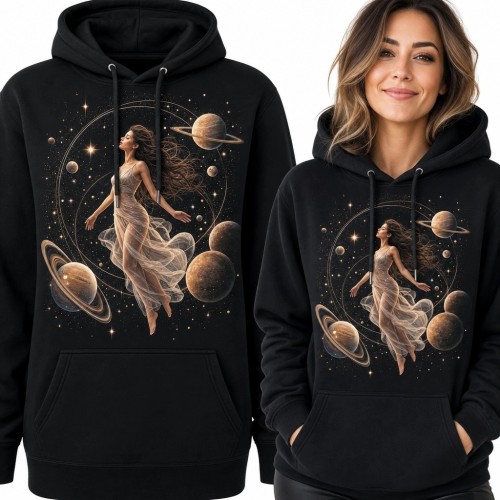 Bluza damska z kapturem - eteryczna kobieta wśród planet i gwiazd