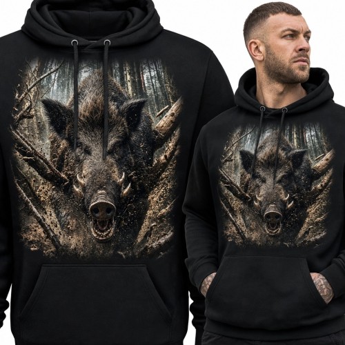 Bluza męska z kapturem - szarżujący dzik w mrocznym lesie