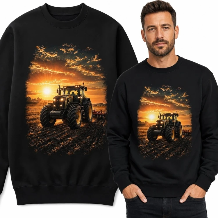 Bluza męska bez kaptura - traktor na polu o zachodzie słońca