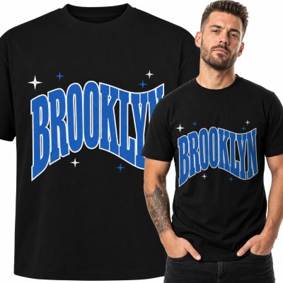 Koszulka męska „Brooklyn” - niebieski napis w stylu varsity z gwiazdkami