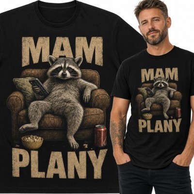 Koszulka męska „Mam plany” - leniwy szop w fotelu z pilotem