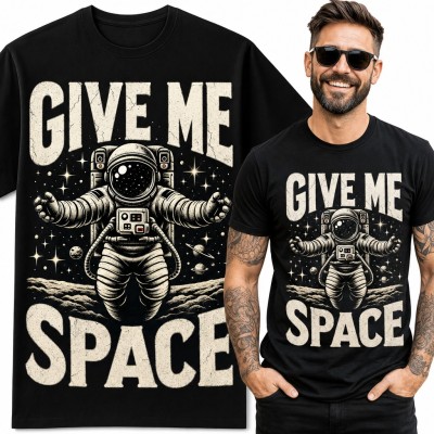 Koszulka męska „Give me space” - astronauta w skafandrze wśród gwiazd
