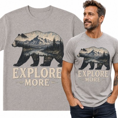 Koszulka męska niedźwiedź z górskim krajobrazem „Explore More” - dla turysty