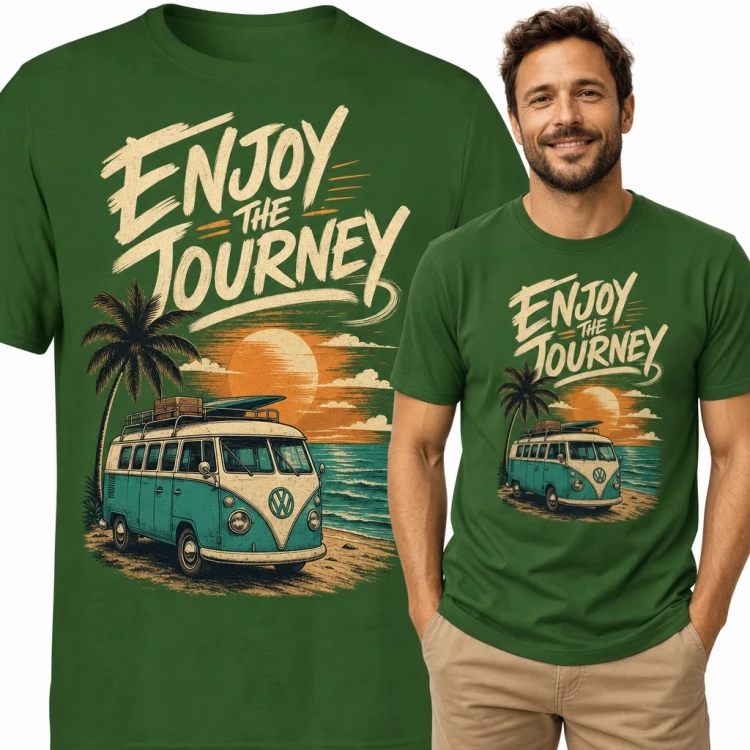 Koszulka męska „Enjoy the Journey” - retro bus z deską surfingową na plaży