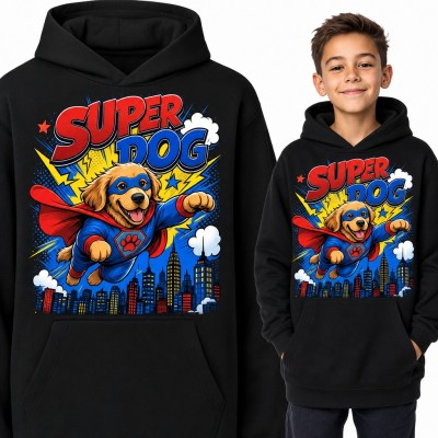 Bluza chłopięca z kapturem „Super Dog” - pies superbohater w pelerynie nad miastem