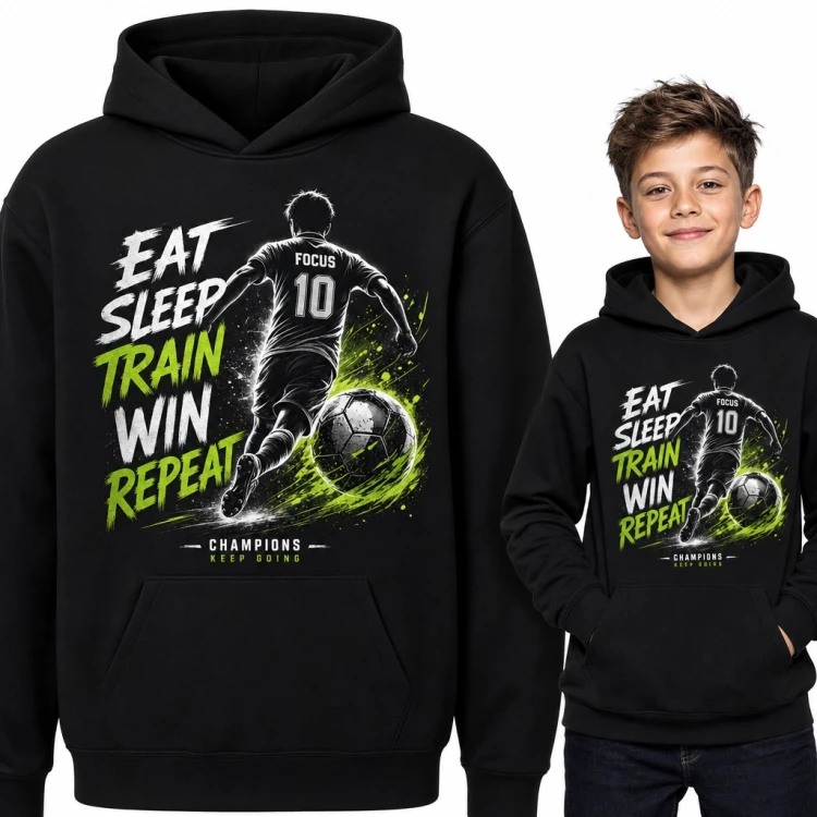 Bluza chłopięca z kapturem - piłkarz z numerem 10 i napis „Eat sleep train win repeat”