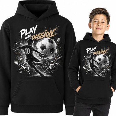 Bluza chłopięca z kapturem - piłkarz z numerem 10 i napis „Play with passion” dla młodego piłkarza