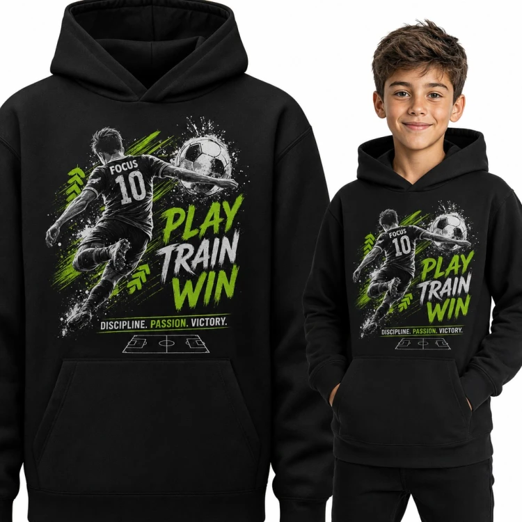 Bluza chłopięca z kapturem - piłkarz z numerem 10 i napis „Play Train Win” dla młodego piłkarza