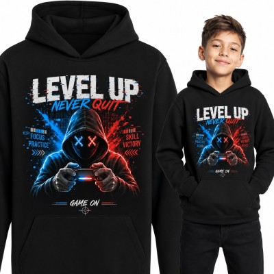 Bluza chłopięca z kapturem - gracz z padem i napis „Level up never quit”