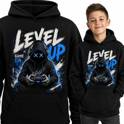 Bluza chłopięca z kapturem - gracz z padem i napisem „Level up” dla gamera