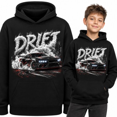 Bluza chłopięca z kapturem - „Drift” ze sportowym autem w dymie opon