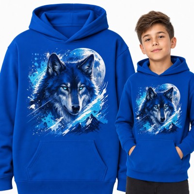 Bluza chłopięca z kapturem - wilk o lodowych oczach na tle księżyca i gór
