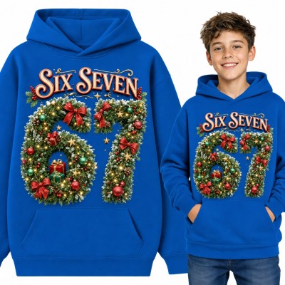Bluza chłopięca z kapturem - „Six Seven” 67 z choinkowych wieńców, świąteczny mem