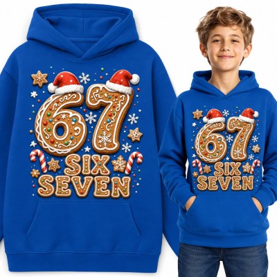 Bluza chłopięca z kapturem - „67 Six Seven” z piernikowych ciasteczek w czapkach Mikołaja