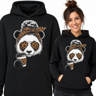 Bluza damska z kapturem - panda w panterkowych okularach z kawą na wynos