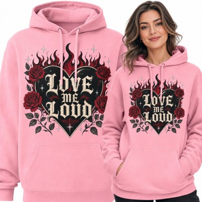 Bluza damska z kapturem - płonące czarne serce z różami i napisem „Love me loud”