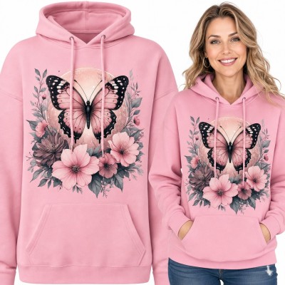 Bluza damska z kapturem - różowy motyl wśród kwiatów