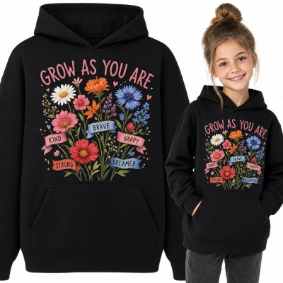Bluza dziewczęca z kapturem „Grow as you are” - polne kwiaty i wstążki z hasłami