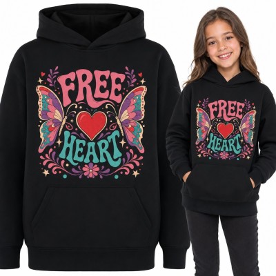 Bluza dziewczęca z kapturem - „Free heart” z motylami i czerwonym sercem