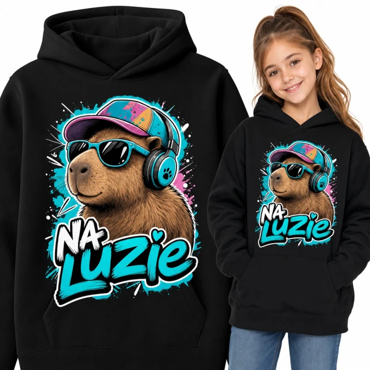 Bluza dziewczęca z kapturem - kapibara w słuchawkach i okularach „Na luzie”
