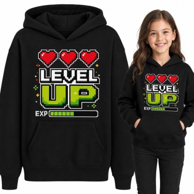 Bluza dziewczęca z kapturem „Level up” - pikselowe serca i pasek EXP dla graczki