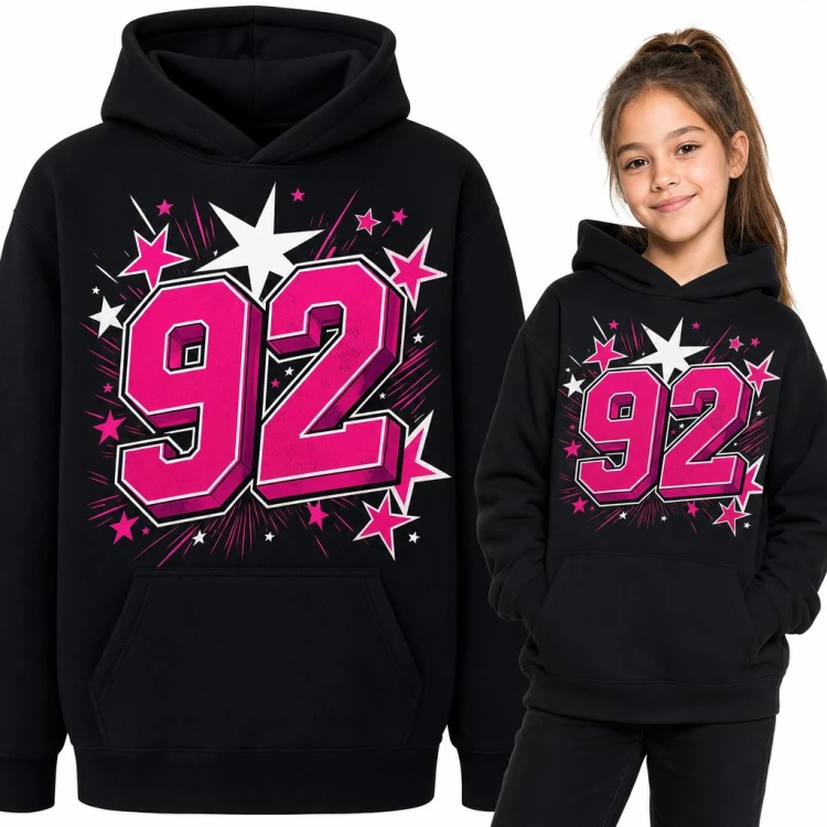 Bluza dziewczęca z kapturem - różowy numer „92” w gwiazdach
