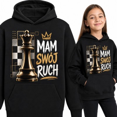Bluza dziewczęca z kapturem - „Mam swój ruch” ze złotym hetmanem dla szachistki