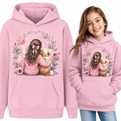Bluza dziewczęca z kapturem - dziewczynka przytulająca pieska w kwiatowym wianku