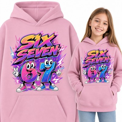Bluza dziewczęca z kapturem „Six Seven” - wesołe cyfry 67 w trampkach