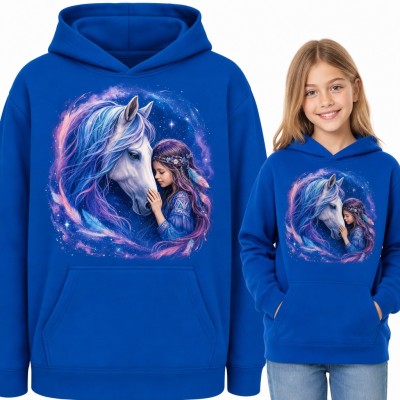 Bluza dziewczęca z kapturem - biały koń i dziewczynka w gwiezdnym stylu boho