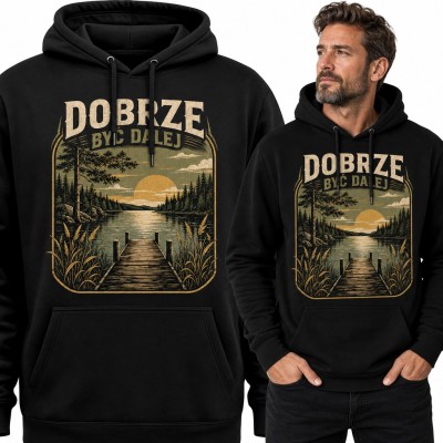 Bluza męska z kapturem - „Dobrze być dalej” z jeziorem i pomostem w stylu retro