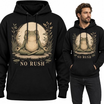 Bluza męska z kapturem - medytująca żaba „No rush” na tle księżyca