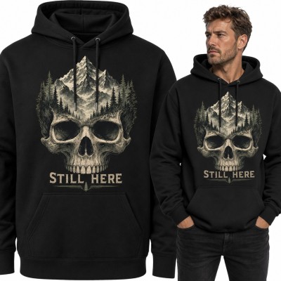 Bluza męska z kapturem - czaszka z górskimi szczytami i lasem „Still here”
