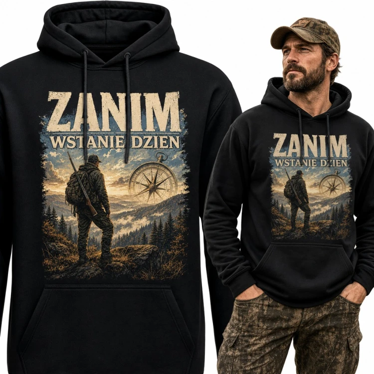 Bluza męska z kapturem - „Zanim wstanie dzien” myśliwy o świcie nad lasem