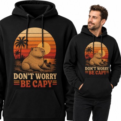 Bluza męska z kapturem - kapibara „Don't worry be capy” na retro zachodzie słońca