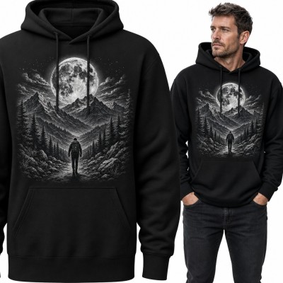 Bluza męska z kapturem - wędrowiec na górskim szlaku pod pełnią księżyca