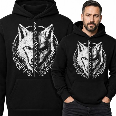 Bluza męska z kapturem - wilk z hełmem wikinga i runami w celtyckim kręgu