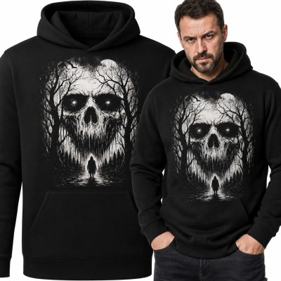 Bluza męska z kapturem - czaszka w mrocznym lesie z samotnym wędrowcem
