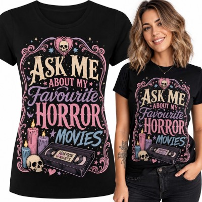 Koszulka damska „Ask me about my favourite horror movies” - pastelowy gotyk z kasetą VHS