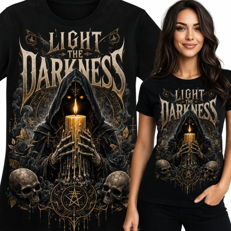 Koszulka damska gotycka „Light the Darkness” - zakapturzona postać ze świecą i czaszkami