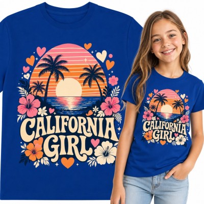Koszulka dziewczęca „California Girl” - zachód słońca z palmami i hibiskusami