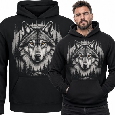 Bluza męska z kapturem - wilk z bursztynowymi oczami w nocnym lesie
