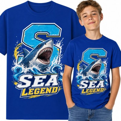 Koszulka chłopięca z rekinem „Sea Legend” - groźny żarłok wśród fal i litera S