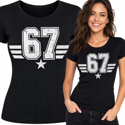 Koszulka damska z numerem „67” - sportowy wzór varsity retro