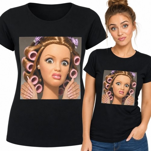 Koszulka damska z lalką w różowych wałkach - humorystyczny motyw beauty