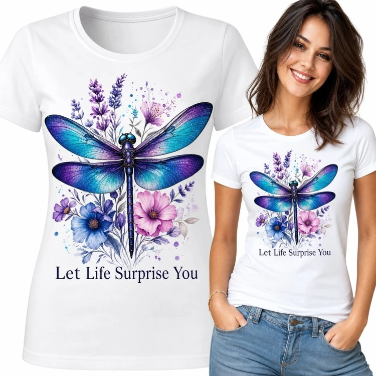 Koszulka damska z ważką i kwiatami „Let Life Surprise You” - botaniczny wzór